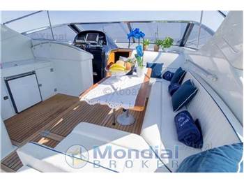 Uniesse 48