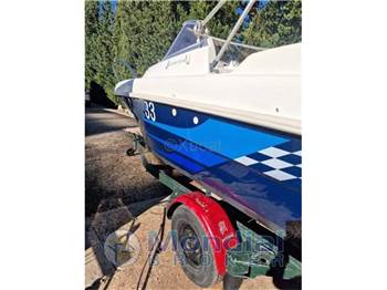 Beneteau Flyer 550 cabin