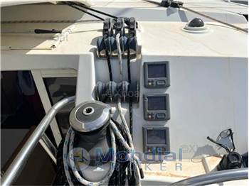 Lagoon 421