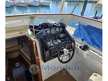 Astillero rico Bayliner ciera costero