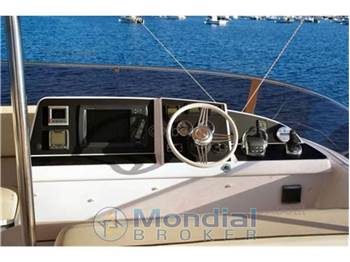 Fountaine pajot Queensland 55