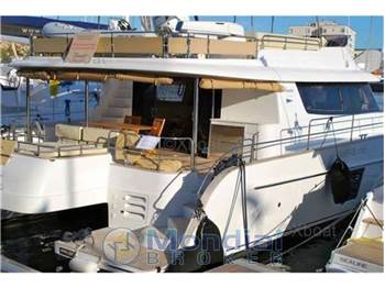 Fountaine pajot Queensland 55