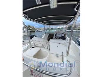 Boston whaler 28 outrage