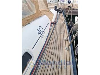 Dufour 40 performance