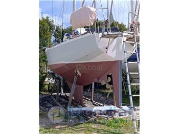 Al custom Steel blue water