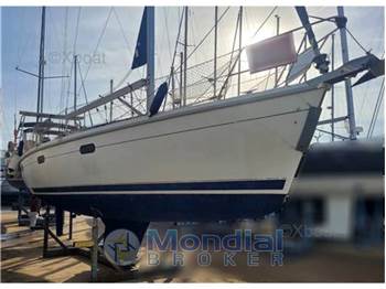 Hunter 37.6
