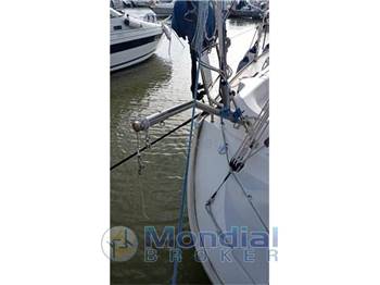Bavaria 36 cruiser