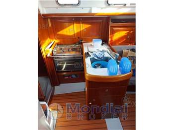 Beneteau Oceanis 323