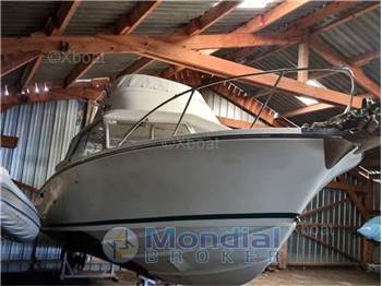 Bertram Riva 25 sport fisherman