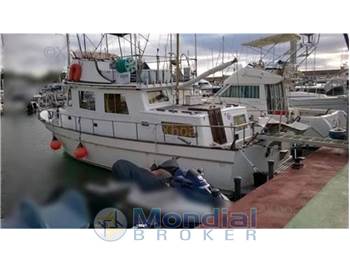 Cheoy lee Trawler 34