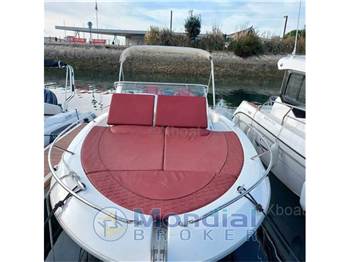 Pacific craft 700 sun cruiser