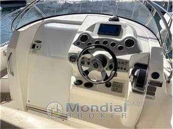 Bayliner Avanti 8