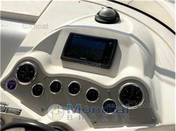 Bayliner Avanti 8