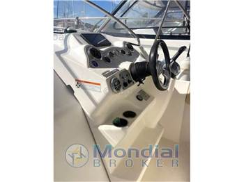 Bayliner Avanti 8