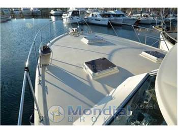 Hatteras 46