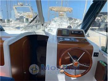 Beneteau Antares 760