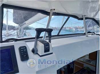 Lagoon 380 s2