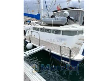 Lagoon Power 43