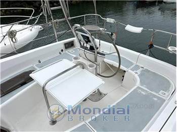 Hunter 356
