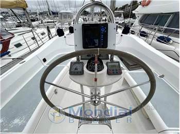 Hunter 356