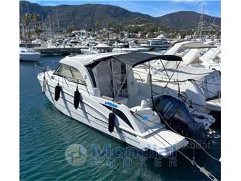 Beneteau Antares 8 ob