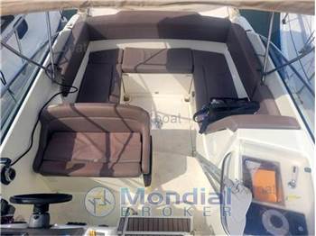 Jeanneau Cap camarat 7.5 dc