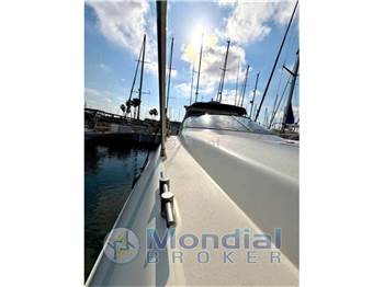 Sunseeker Mustique 42