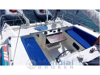 Prout Snowgoose 37