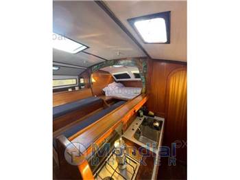 Prout Snowgoose 37