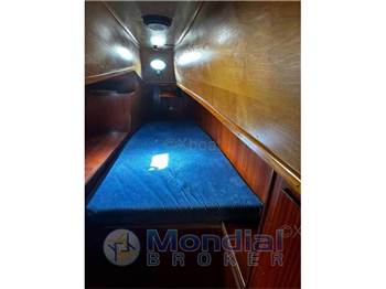 Prout Snowgoose 37