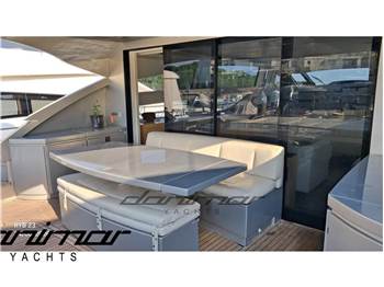Pershing Pershing 82