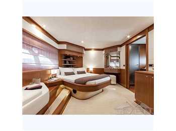 Mochi craft  Dolphin 64 cruiser