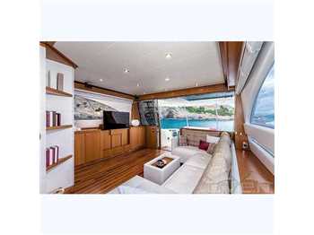 Mochi craft  Dolphin 64 cruiser