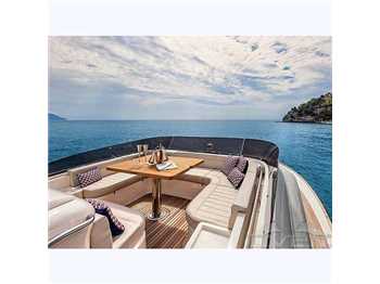 Mochi craft  Dolphin 64 cruiser