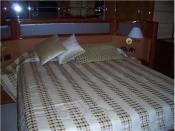Ferretti Craft 880 fly