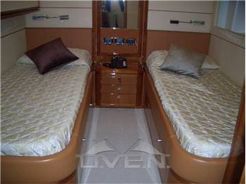 Ferretti Craft 880 fly