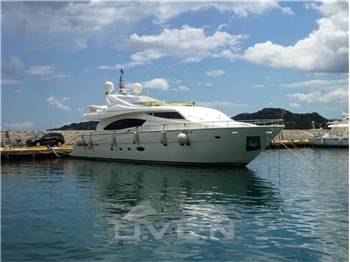 Ferretti Craft 880 fly