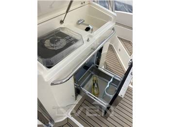 Capelli 38 Tempest 38 ht