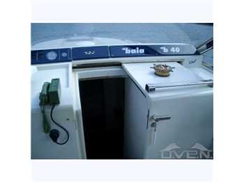 Baia 40' open