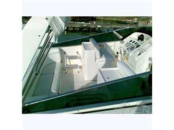 Magnum marine 40' sport