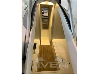 Panamera Yacht P100