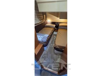 FERRETTI CRAFT 470 fly