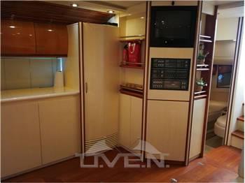 Pershing 65 65 hard Top