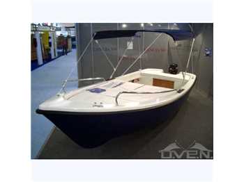 Oven yacht Lancia500