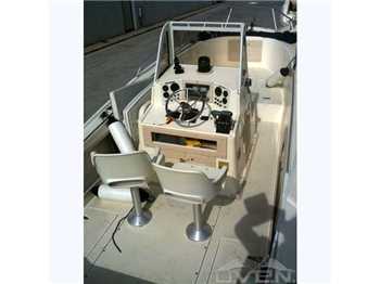 Mako marine 251