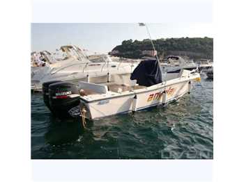 Mako marine 251