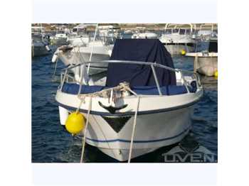 Mako marine 251