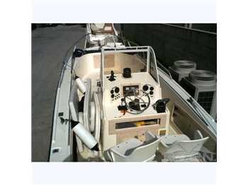 Mako marine 251