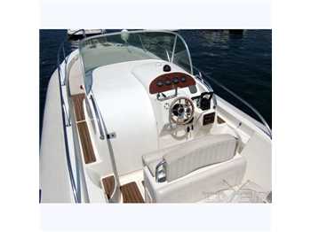 Capelli tempest 900