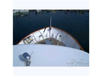 Benetti 27.50 mt Poppa quadra - refitting 2000